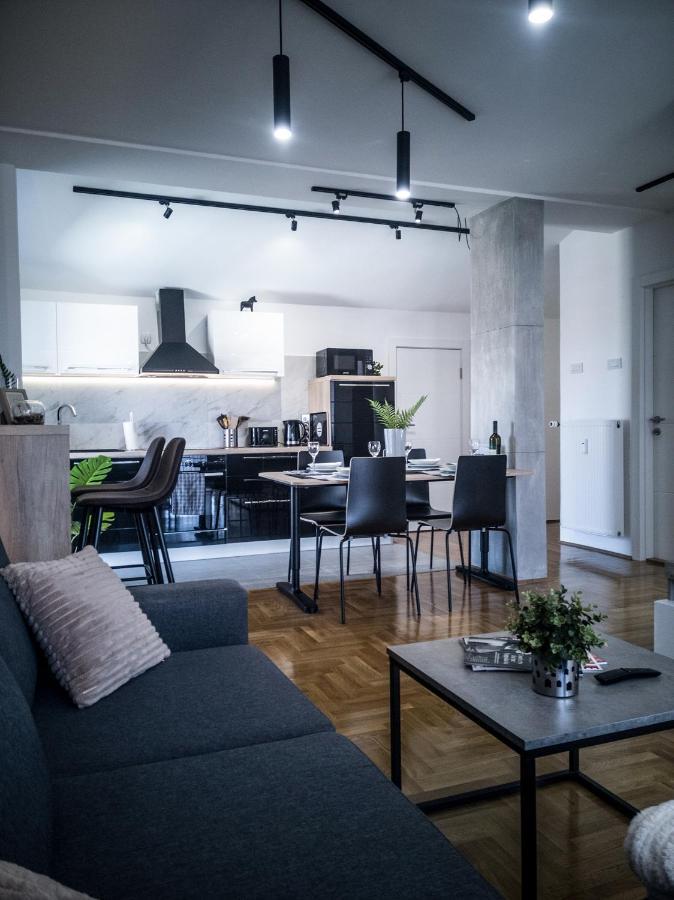 Raw Industrial City Apartment Subotica Exterior foto