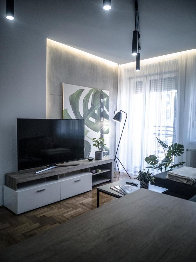 Raw Industrial City Apartment Subotica Exterior foto